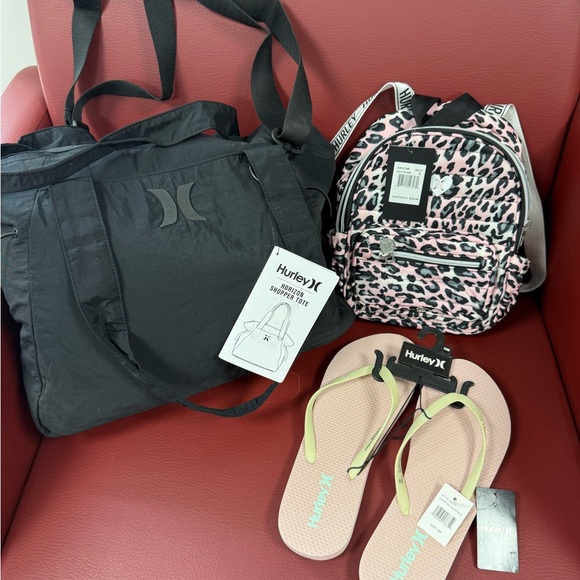 Hurley Handbags - Hurley BUNDLE Black Tote and Pink Leopard Backpack with Flip Flops
